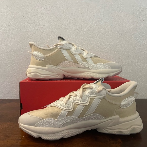 Adidas Ozweego x Disney 'The Little Mermaid Collection - Ursula' GV7540 Sz 10.5 - Picture 2 of 6